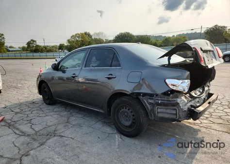 2010 Toyota Corolla Base z USA, uszkodzony, nr VIN 2T1BU4EE3AC246685